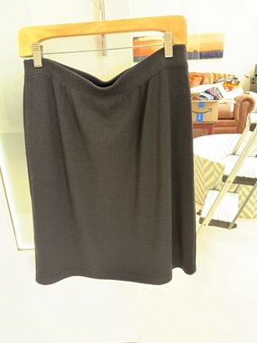 St. John Classics Black Knit Skirt 12